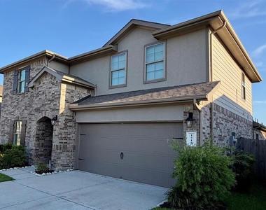 1515 Wells Manor Lane - Photo Thumbnail 2