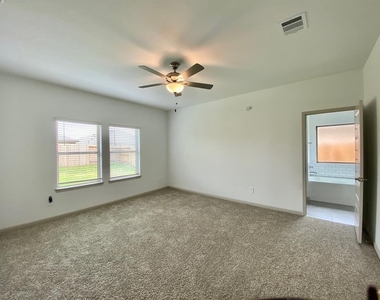 1515 Wells Manor Lane - Photo Thumbnail 8
