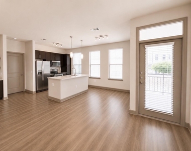 3788 Richmond Avenue - Photo Thumbnail 2