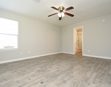 21603 Falvel Lake Drive - Photo Thumbnail 14
