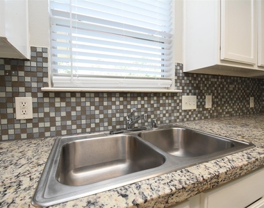 21603 Falvel Lake Drive - Photo Thumbnail 9