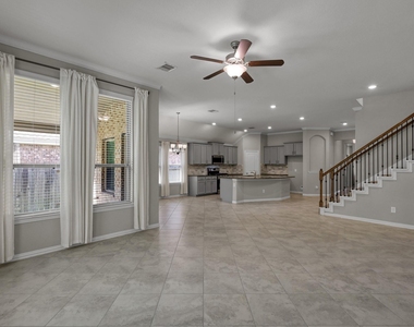122 S Bearkat Court - Photo Thumbnail 14