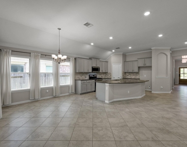 122 S Bearkat Court - Photo Thumbnail 10