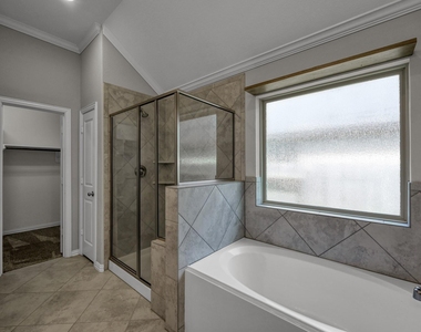 122 S Bearkat Court - Photo Thumbnail 18
