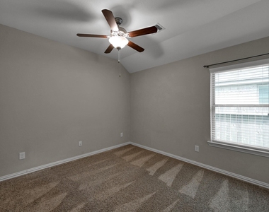 122 S Bearkat Court - Photo Thumbnail 20