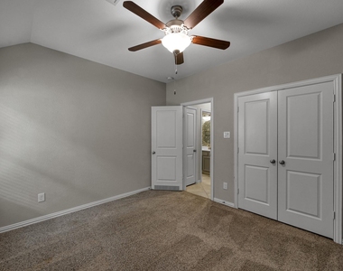122 S Bearkat Court - Photo Thumbnail 21