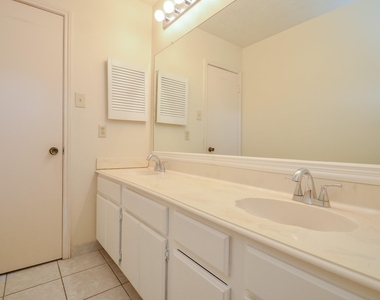 9414 Kingsvalley Street - Photo Thumbnail 25