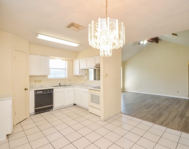 9414 Kingsvalley Street - Photo Thumbnail 10