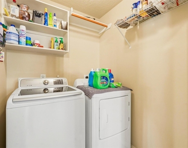 8022 Atwood Hills Lane - Photo Thumbnail 6