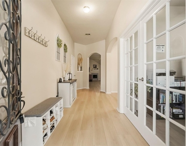 8022 Atwood Hills Lane - Photo Thumbnail 3