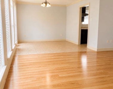 4423 Wee Laddie Lane - Photo Thumbnail 8