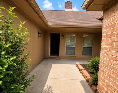 4423 Wee Laddie Lane - Photo Thumbnail 2