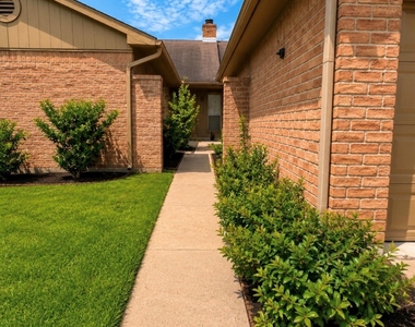 4423 Wee Laddie Lane - Photo Thumbnail 1