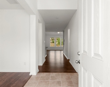236 Scarlet Maple Way - Photo Thumbnail 4