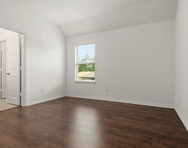 236 Scarlet Maple Way - Photo Thumbnail 24