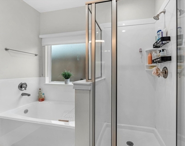 8407 James Franklin Street - Photo Thumbnail 7