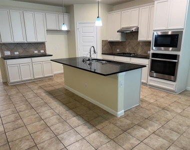 5522 Carlisle Ave - Photo Thumbnail 14