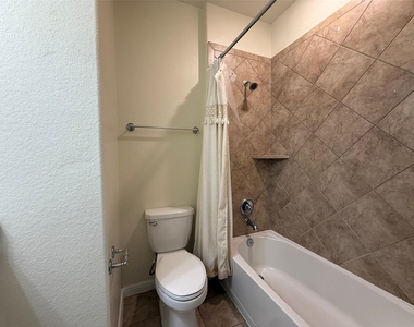 5522 Carlisle Ave - Photo Thumbnail 6