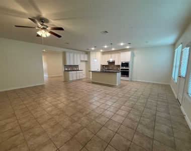 5522 Carlisle Ave - Photo Thumbnail 12