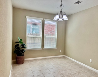 6418 Burgess Heights Lane - Photo Thumbnail 13