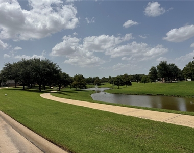 6418 Burgess Heights Lane - Photo Thumbnail 40