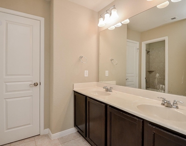 6418 Burgess Heights Lane - Photo Thumbnail 29