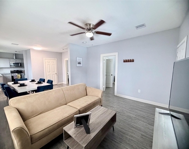 4224 Marina Street - Photo Thumbnail 3