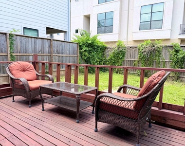 4224 Marina Street - Photo Thumbnail 14