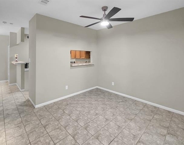 1620 Wellington Place - Photo Thumbnail 6