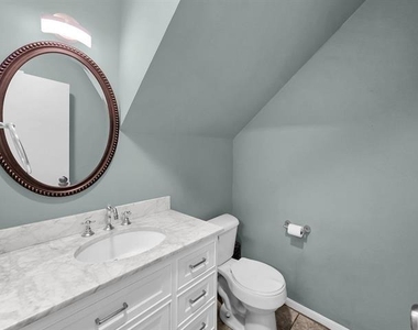 1620 Wellington Place - Photo Thumbnail 15