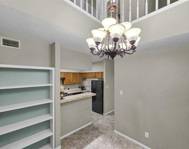 1620 Wellington Place - Photo Thumbnail 13