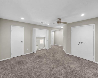 1620 Wellington Place - Photo Thumbnail 18