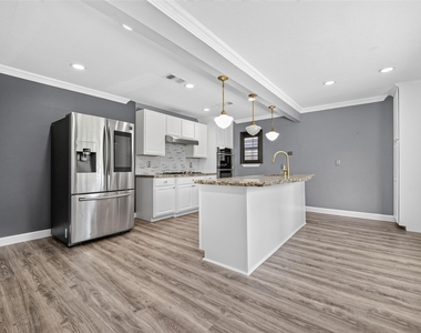 7713 Yoe Street - Photo Thumbnail 13