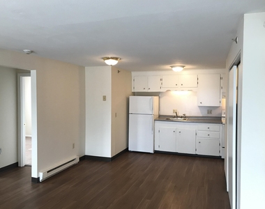 93 West - Photo Thumbnail 6