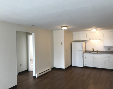 93 West - Photo Thumbnail 14