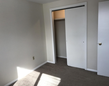93 West - Photo Thumbnail 26