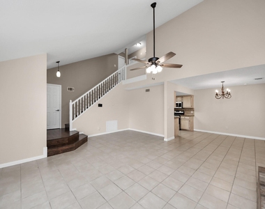 7821 Theissetta Drive - Photo Thumbnail 12
