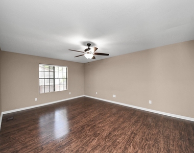 7821 Theissetta Drive - Photo Thumbnail 26