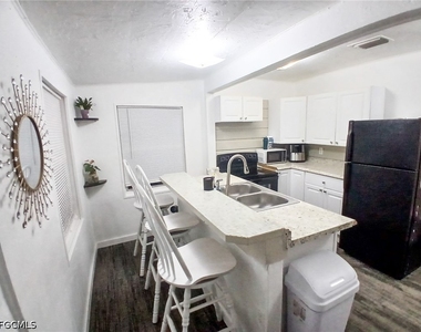 47 Cypress Street - Photo Thumbnail 2