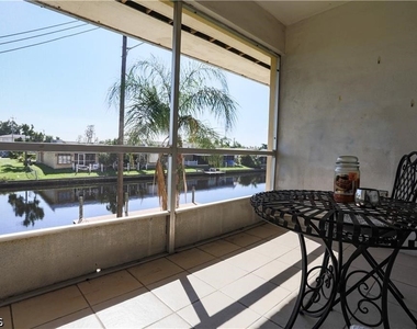 4901 Victoria Drive - Photo Thumbnail 12