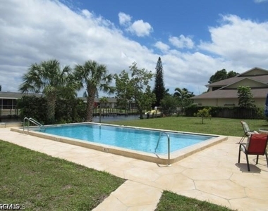 4901 Victoria Drive - Photo Thumbnail 4