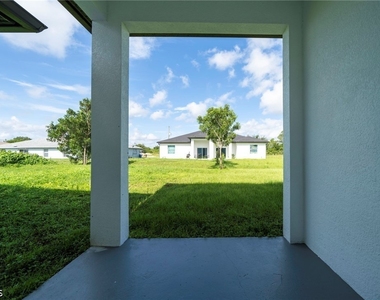 1530 Gilbert Ave S - Photo Thumbnail 22
