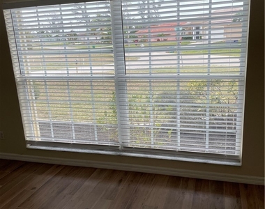 1512 Se 2nd Avenue - Photo Thumbnail 4