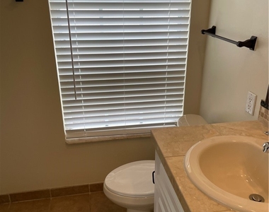 1512 Se 2nd Avenue - Photo Thumbnail 22