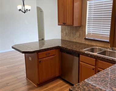 1512 Se 2nd Avenue - Photo Thumbnail 6