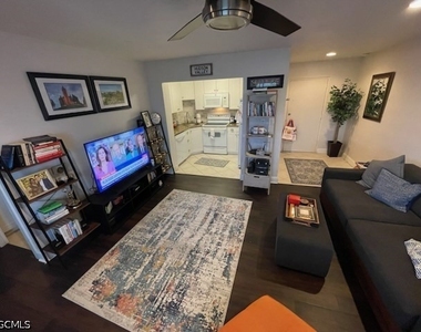 2350 W 1st Street - Photo Thumbnail 5