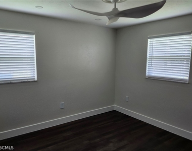 6313 Saint Andrews Circle S - Photo Thumbnail 9