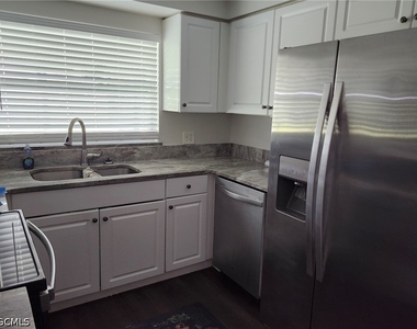6313 Saint Andrews Circle S - Photo Thumbnail 2