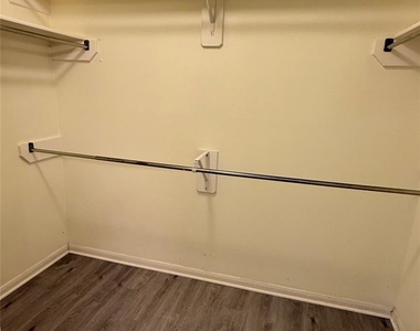 4919 Lochman Lane - Photo Thumbnail 13