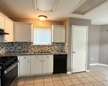 4919 Lochman Lane - Photo Thumbnail 8